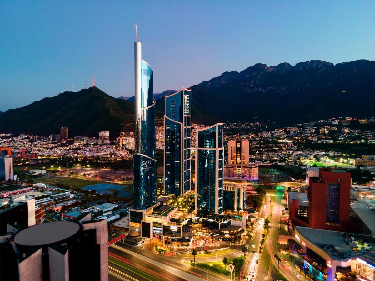 Safi Royal Luxury Metropolitan Ξενοδοχείο San Pedro Garza Garcia Εξωτερικό φωτογραφία Torre Futura, the tallest building in Guadalajara.