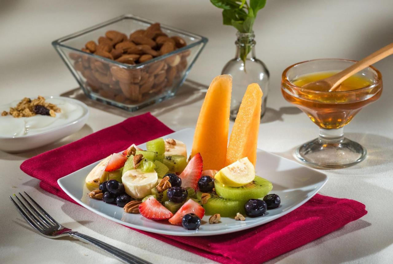 Safi Royal Luxury Metropolitan Ξενοδοχείο San Pedro Garza Garcia Εξωτερικό φωτογραφία Fruit salad