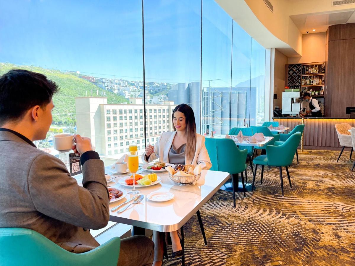 Safi Royal Luxury Metropolitan Ξενοδοχείο San Pedro Garza Garcia Εξωτερικό φωτογραφία The Lounge at the airport