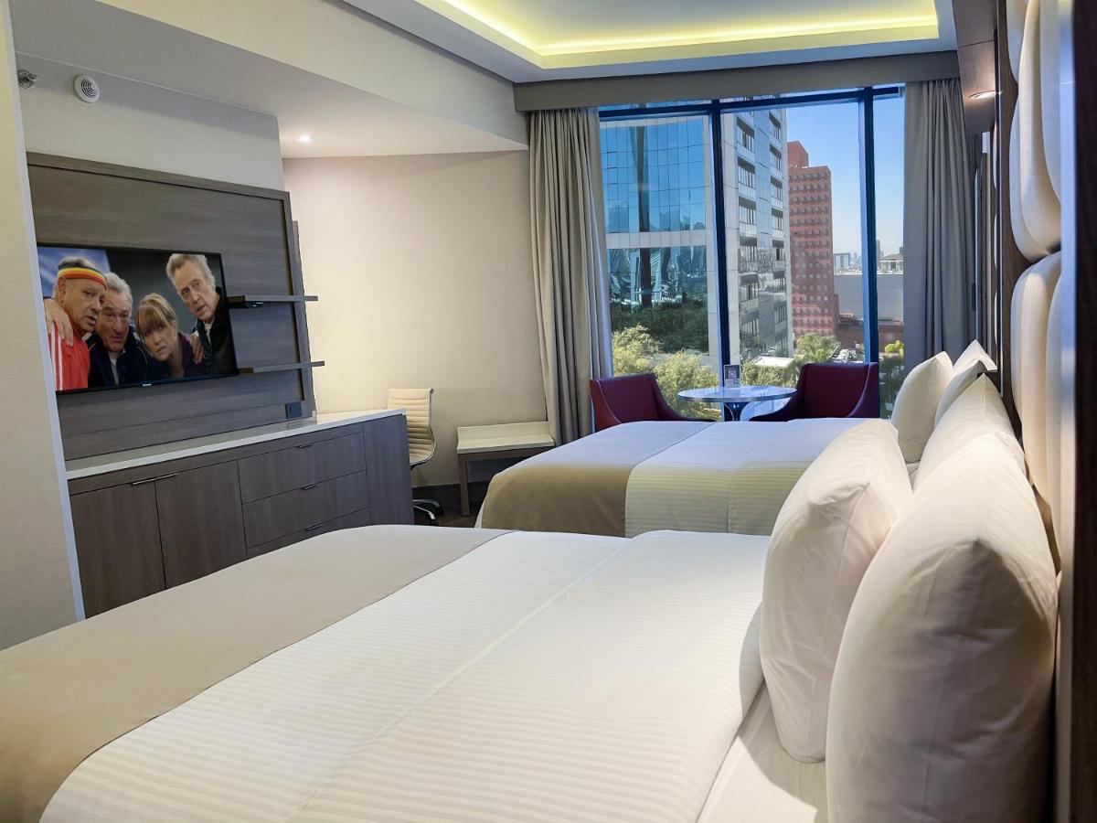 Safi Royal Luxury Metropolitan Ξενοδοχείο San Pedro Garza Garcia Εξωτερικό φωτογραφία A room at the hotel