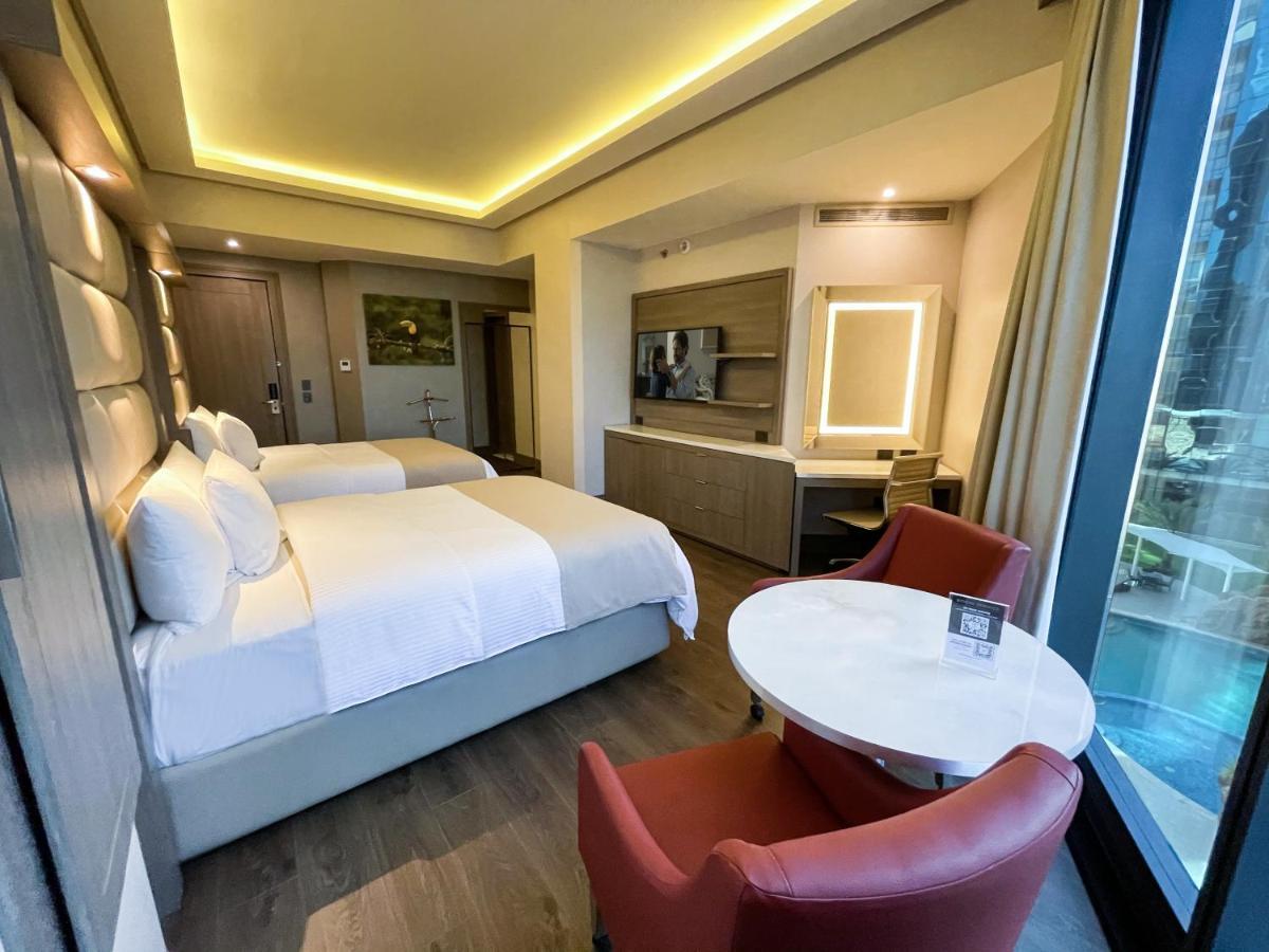 Safi Royal Luxury Metropolitan Ξενοδοχείο San Pedro Garza Garcia Εξωτερικό φωτογραφία A room at the hotel