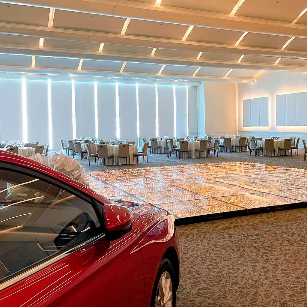 Safi Royal Luxury Metropolitan Ξενοδοχείο San Pedro Garza Garcia Ανέσεις φωτογραφία The interior of the new terminal
