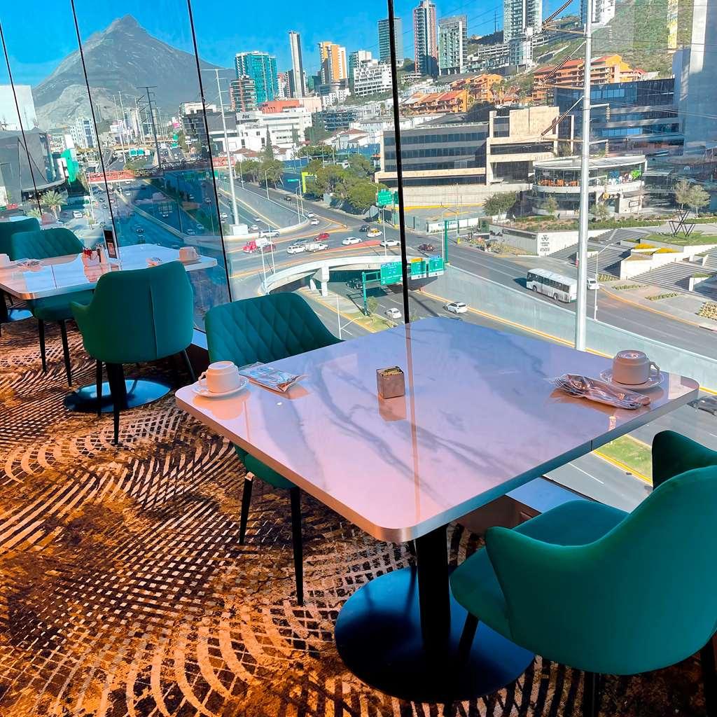 Safi Royal Luxury Metropolitan Ξενοδοχείο San Pedro Garza Garcia Εστιατόριο φωτογραφία Skyline Lounge at LAX