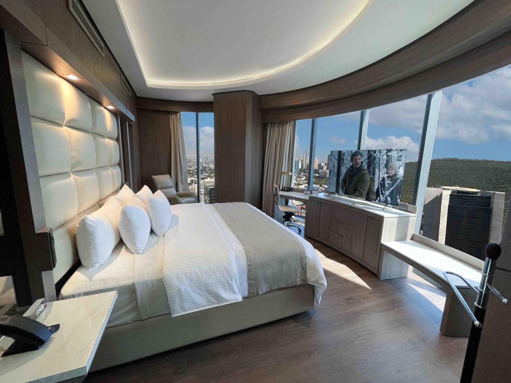 Safi Royal Luxury Metropolitan Ξενοδοχείο San Pedro Garza Garcia Εξωτερικό φωτογραφία A bedroom in the hotel